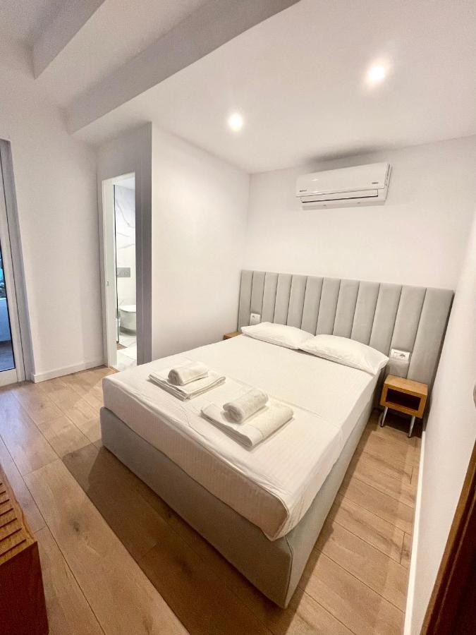 Hotel Aulona Sarandë Exterior foto